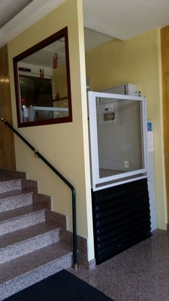 ELEVADOR VERTICAL