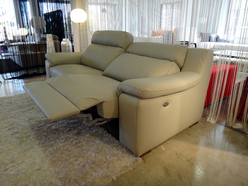 ipsilon sofa