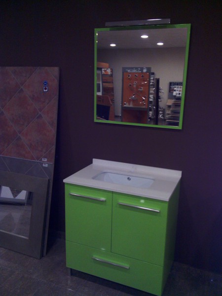 MUEBLE DE BAÑO CON ENCIMERA DE MARMOL