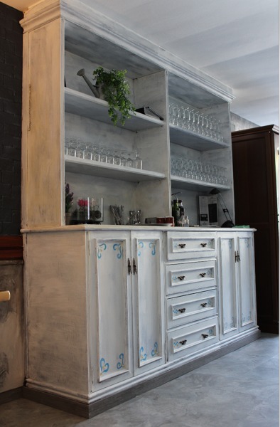 Mueble restaurado por ingrup estudio