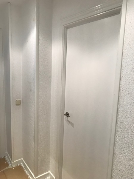 Puertas de interior lacadas en blanco.