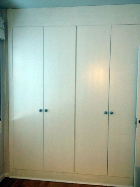 Puertas lacadas.