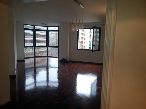 pulir y barnizar parquet