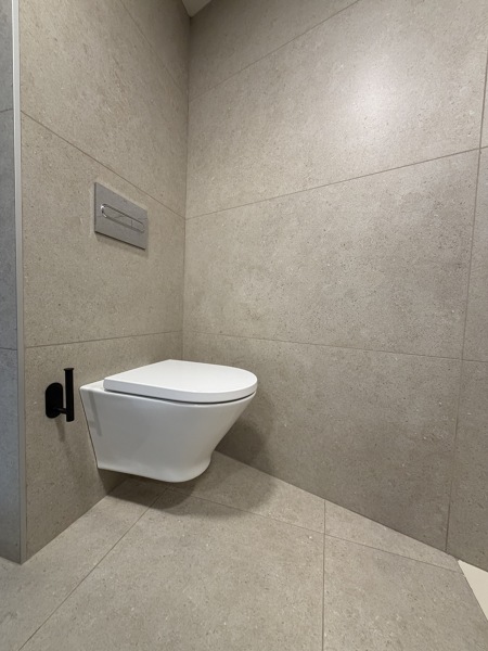 Reforma baño minimalista