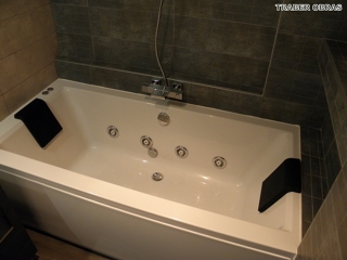 Bañera o cabina de hidromasaje de REGALO al contratar le reforma integral de su vivienda-