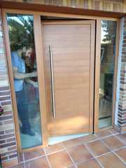 puerta de aluminio madera