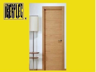 PUERTA LISA VETA HORIZONTAL ROBLE O HAYA DESDE 172,00€ 