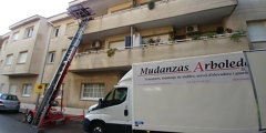www.mudanzasarboledabcn.es