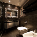 baño negro