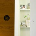 Detalle puerta pivotante