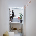 Escaleras en miniapartamento