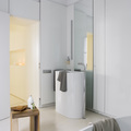 Lavabo y puerta corredera