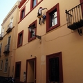 Patios y fachadas de Pension Redes