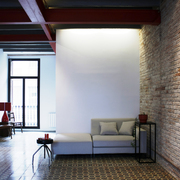 Salón con sofá beige