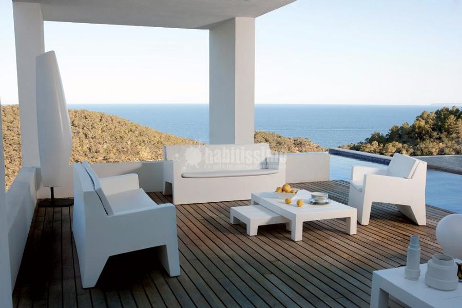 Vondom, muebles de jardín y maceteros