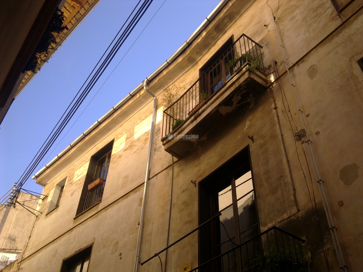 Colocación de canal de pluviales