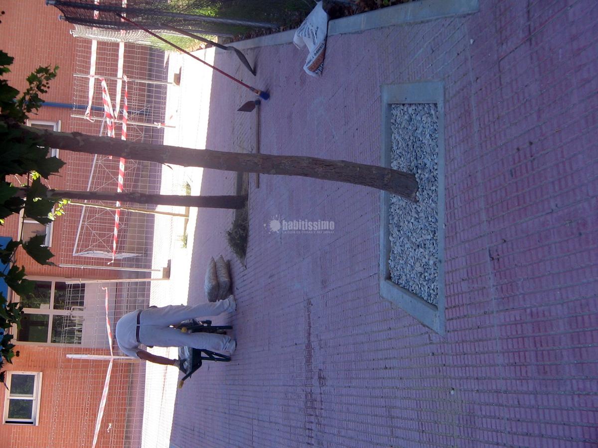Pavimentos de caucho y alcorques