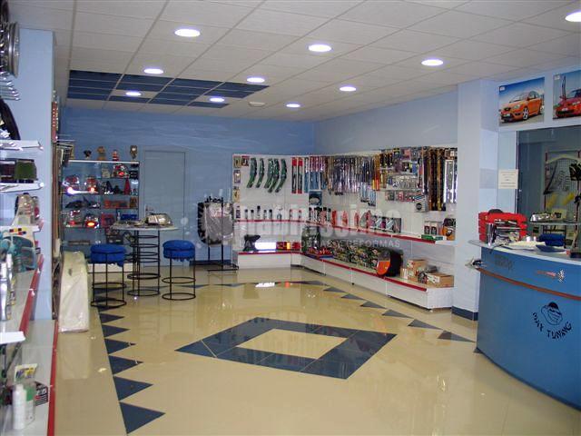 Acondicionamiento de local para tienda de Tunning en Barakaldo