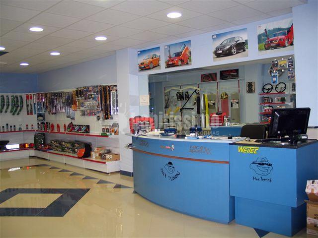 Acondicionamiento de local para tienda de Tunning en Barakaldo