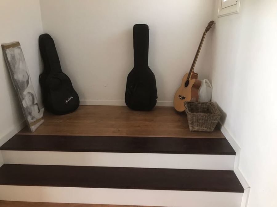 acabado entre parquet y escalera artesana