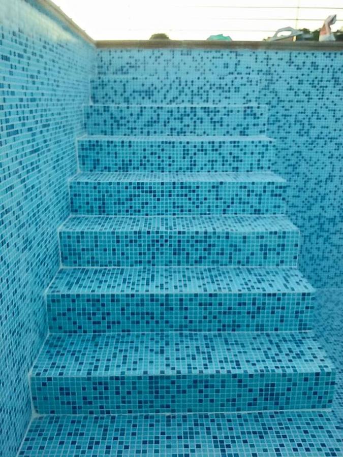Acceso piscina, pedido por el cliente