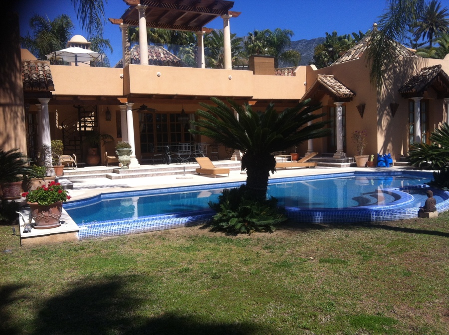 Instalación Nuevo Césped la Carolina | Ideas Paisajistas