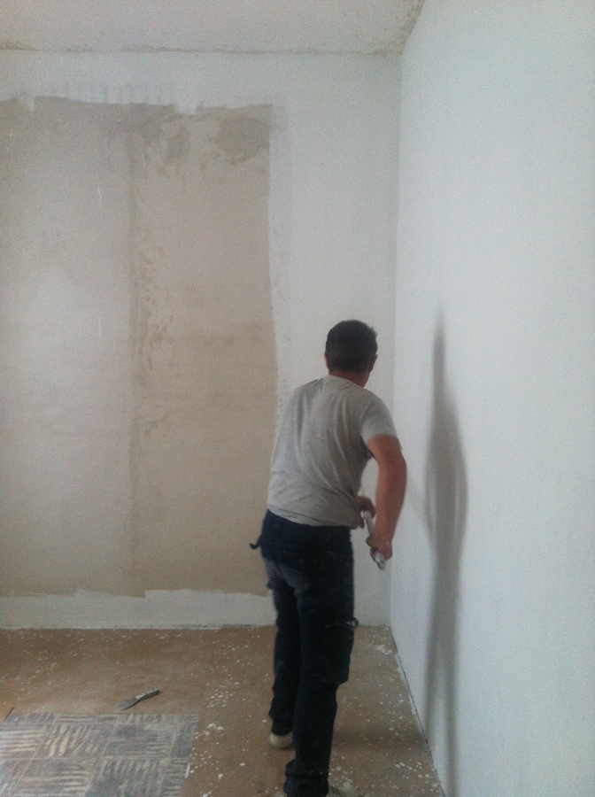 aplicación de pintura mineral transpirable
