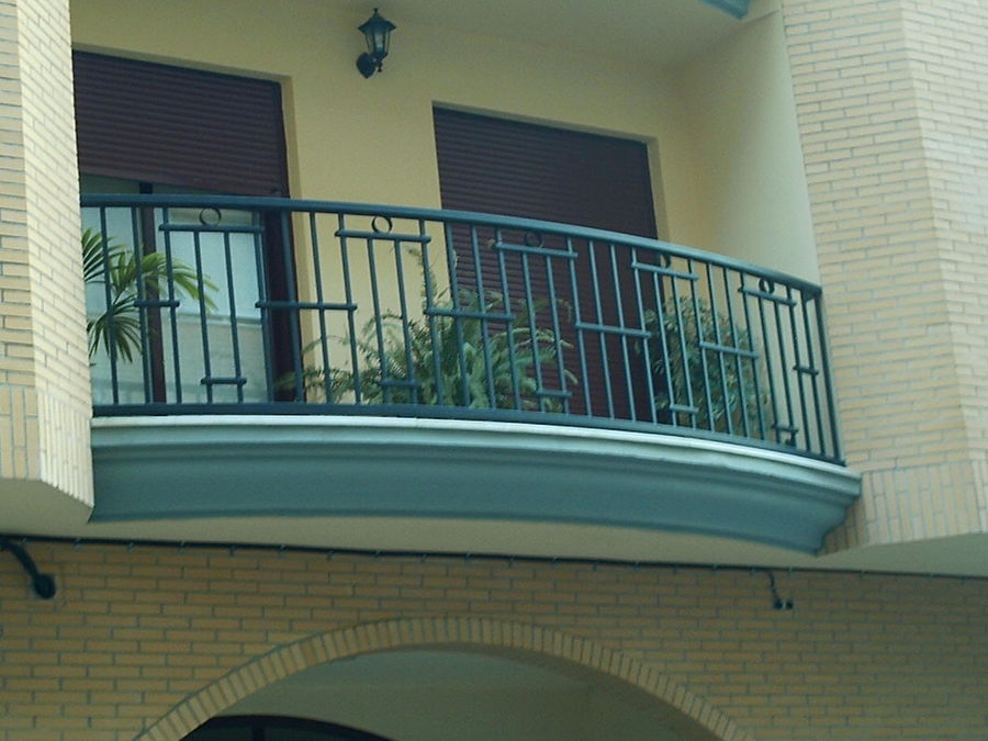 Balcón Curvado