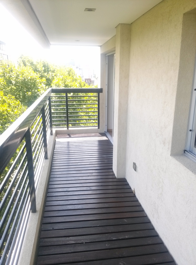 Balcones al frente