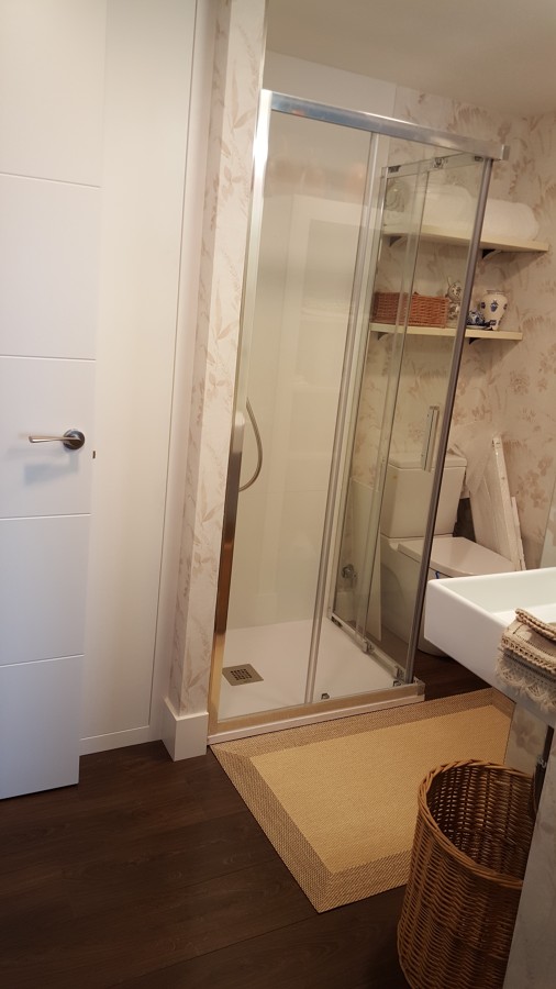 BAÑO ABIERTO