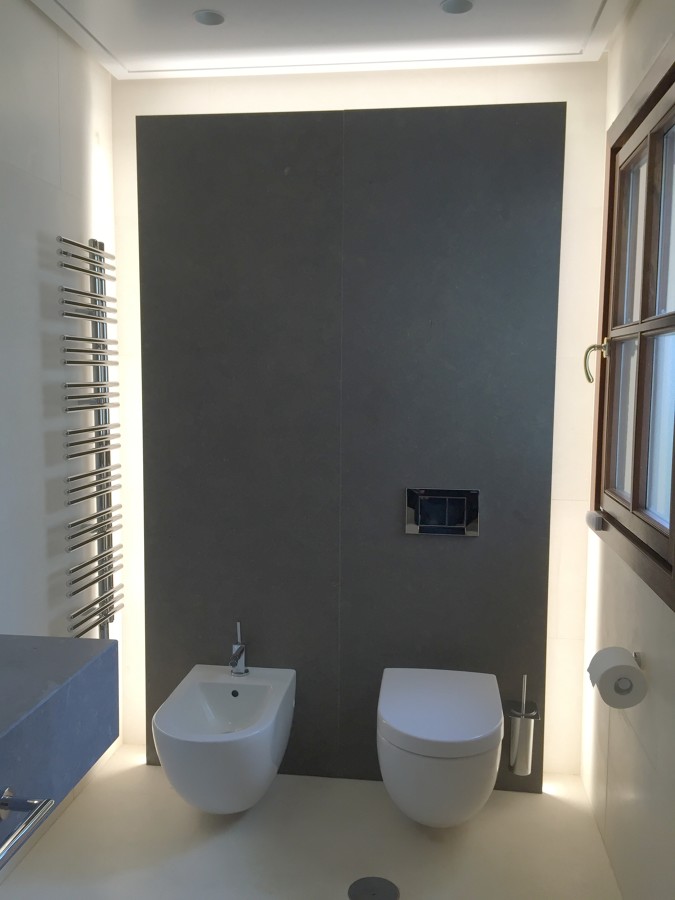 Baño iluminado