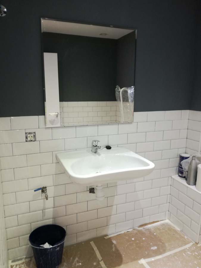 BAÑO LOCAL