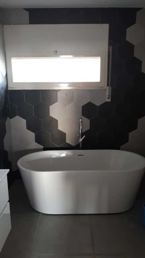 BAÑO PINCIPAL.