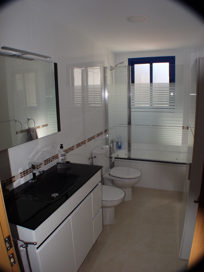 BAÑO PLANTA INFERIOR