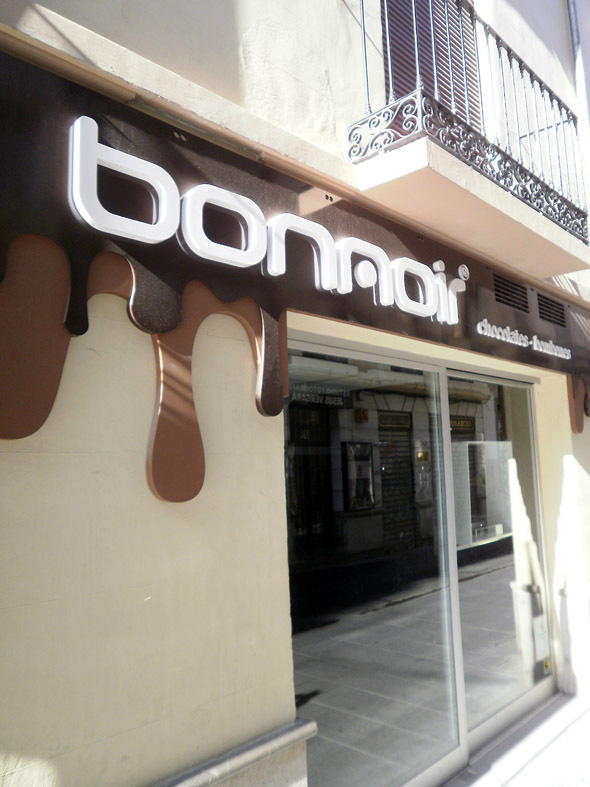 BOMBONERIA