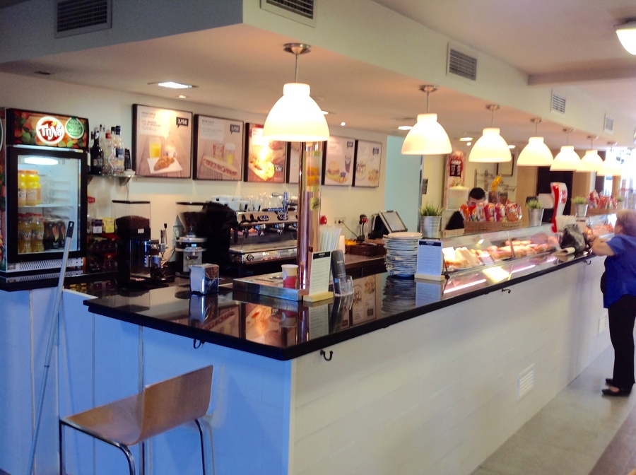 Remodelación de Cafetería en la Estación Adif en Tarragona Ideas
