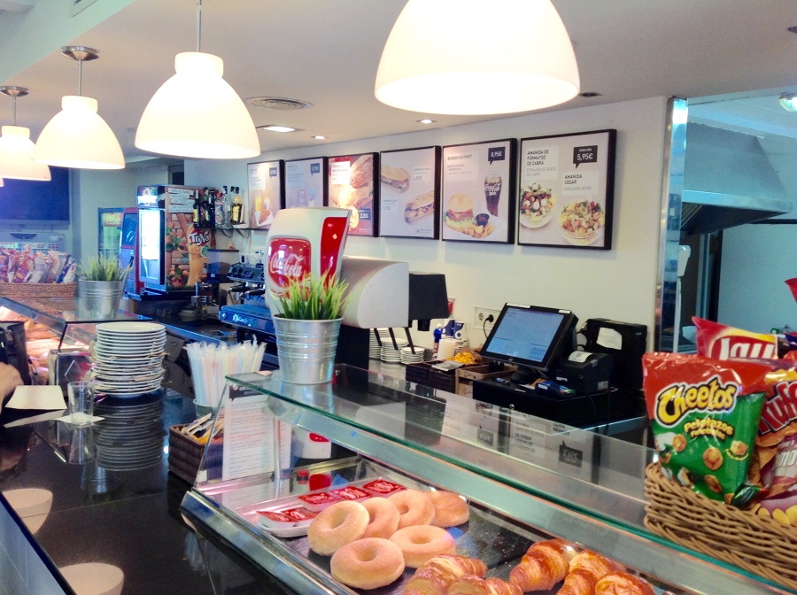 Remodelación de Cafetería en la Estación Adif en Tarragona Ideas