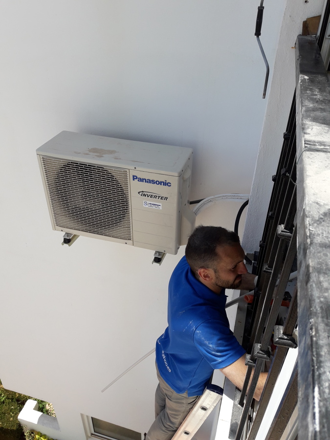 CAMBIO DE SITUACIÓN FANCOIL MAQUINA DE AIRE