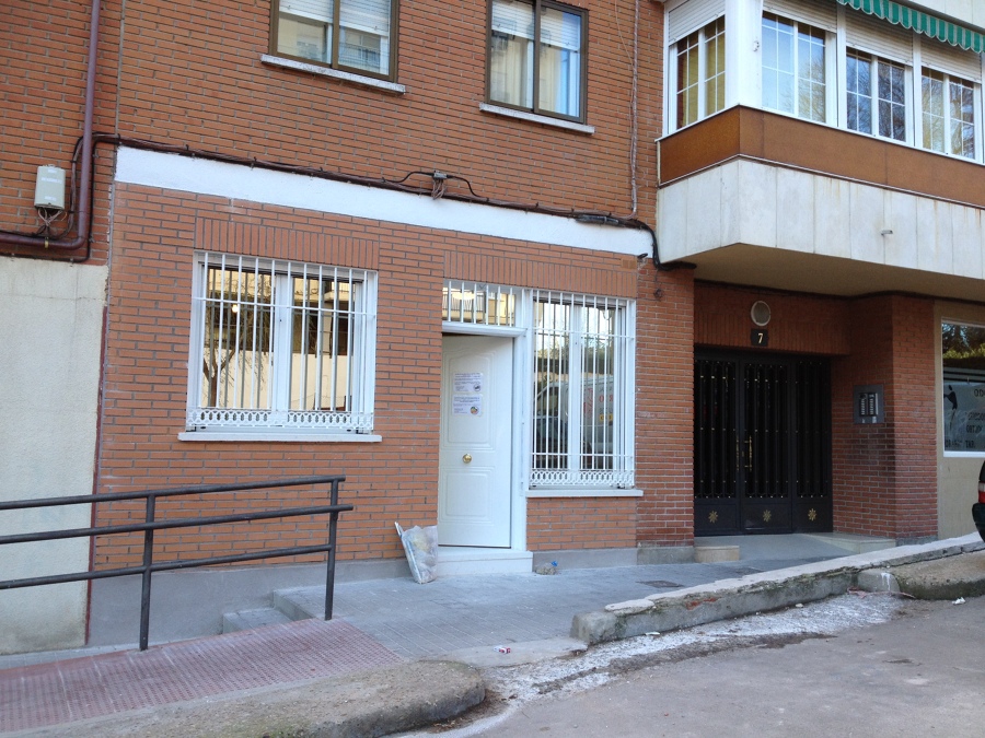 Cambio de uso de local comercial a vivienda en Móstoles