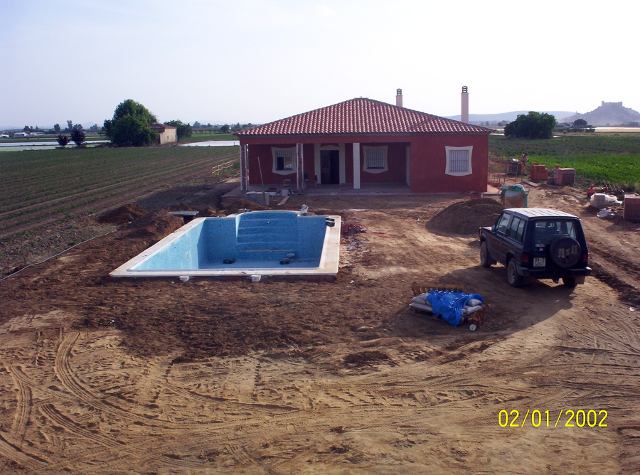 casa de campo con piscina