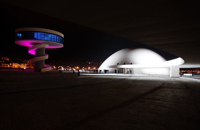 Centro Niemeyer 1