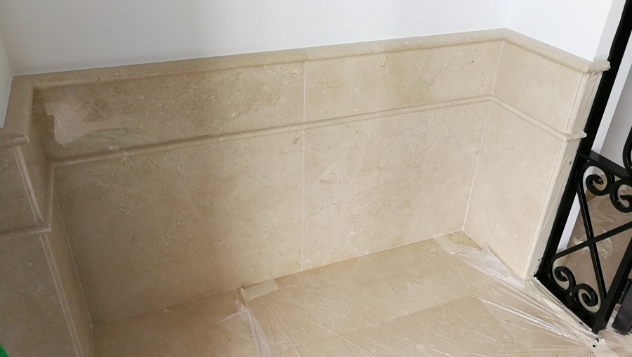 Escalera en Mármol Crema Marfil | Ideas Reformas Viviendas