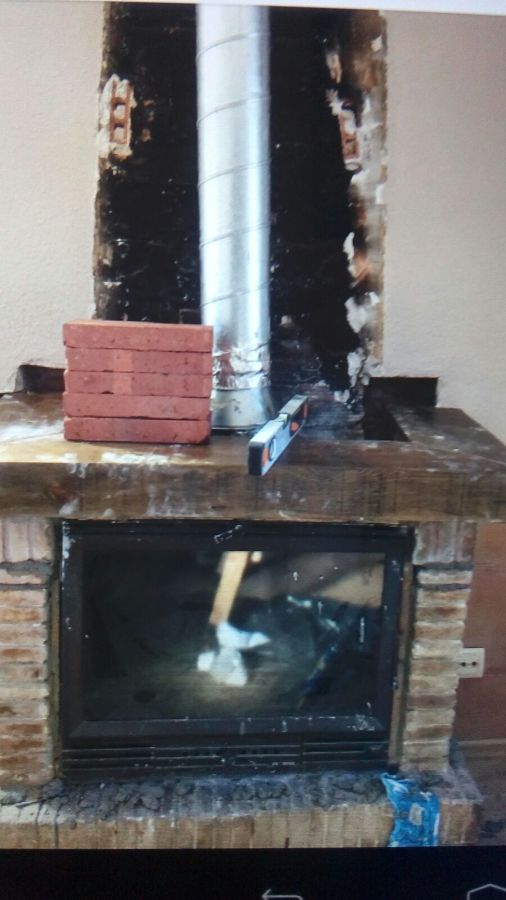 Reparación de Chimenea de Obra Vista | Ideas Albañiles