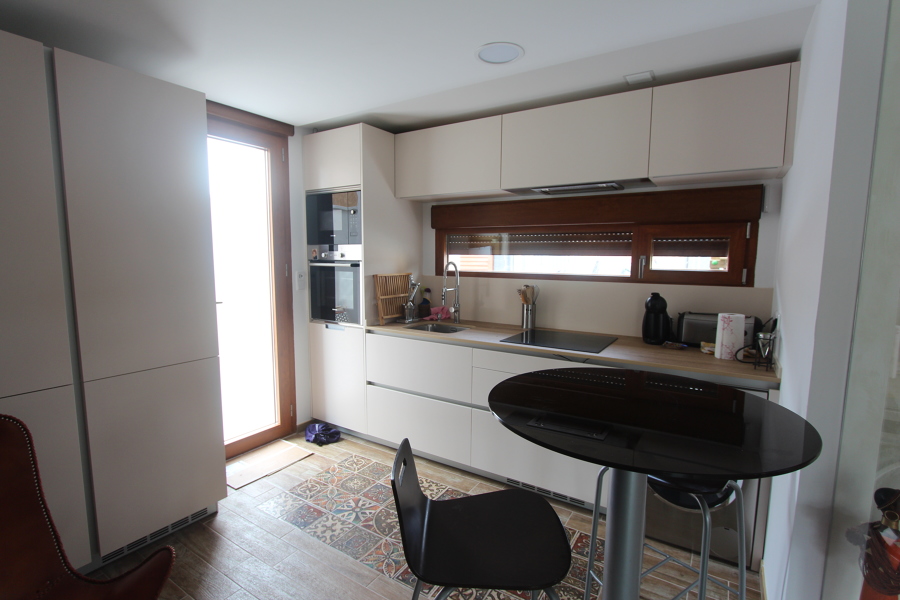 COCINA BEIGE