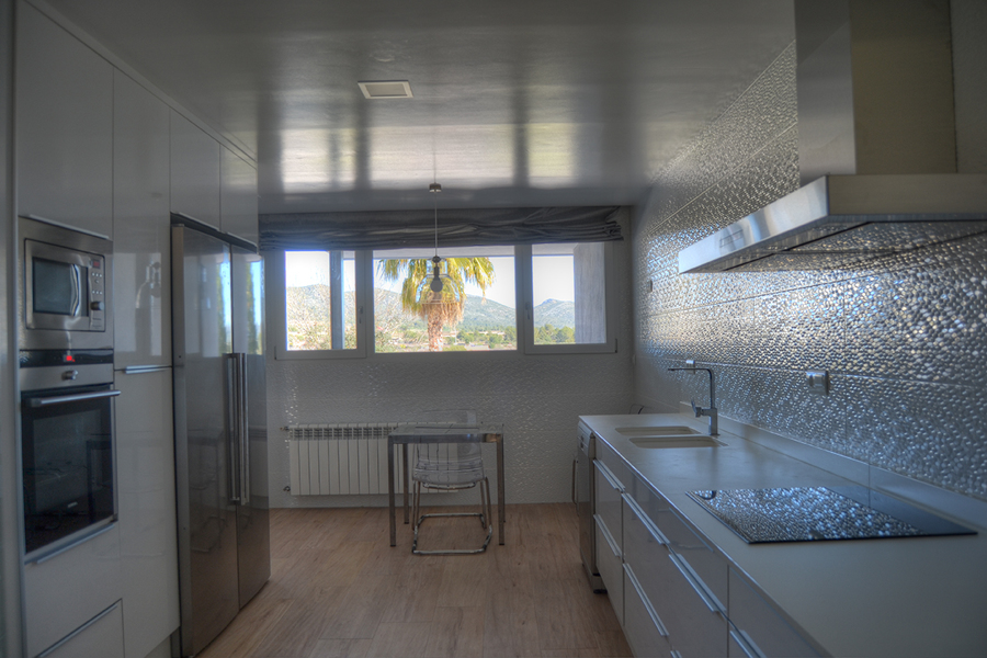 Foto: Salón-comedor con Estudio a Doble Altura de Ivan Vidal Vicent