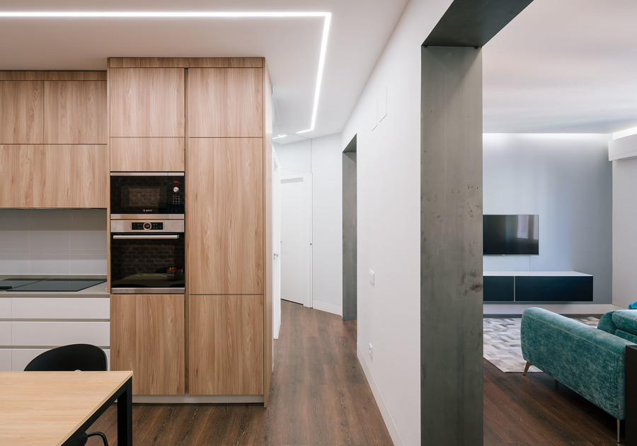 Cocina, pasillo y salón