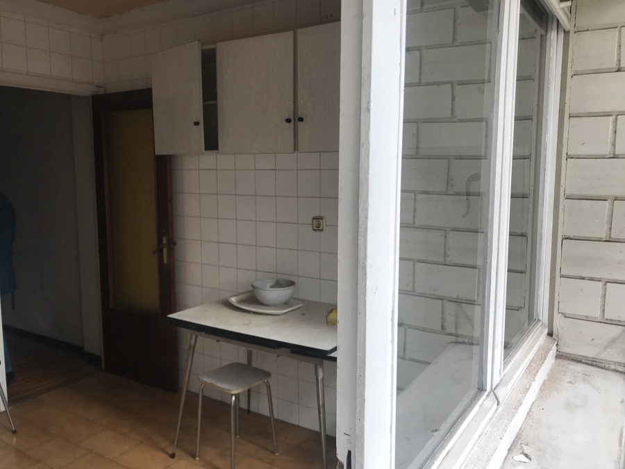 Cocina y corredor