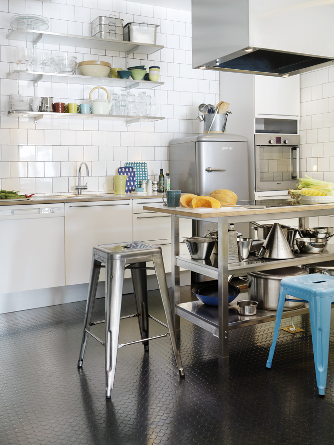 Foto: cocinas industrial blanca de elenatorrente dÃaz #887521 ... Fotografías de cocinas en blanca