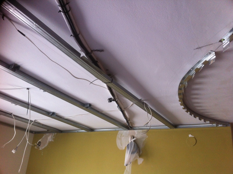 Techo Falso de Pladur con Cuatro Puntos de Luz | Ideas Pladur