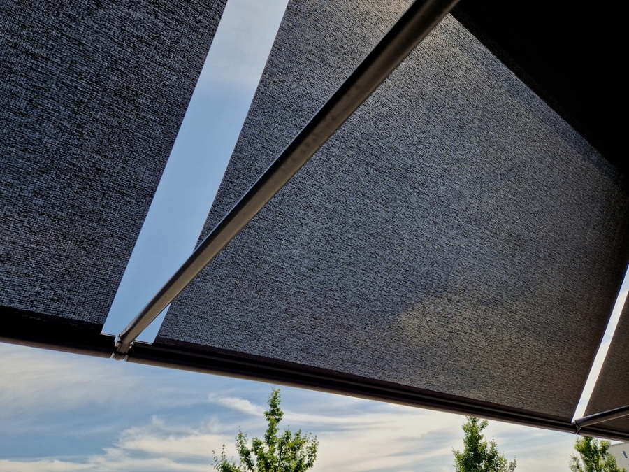 Color toldo negro
